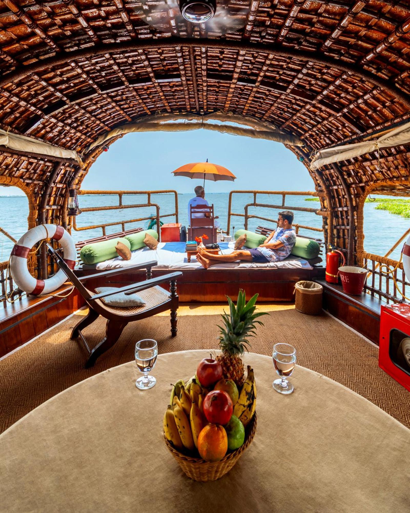 Spice Coast Cruises - Houseboat Hotel Alappuzha Exterior photo